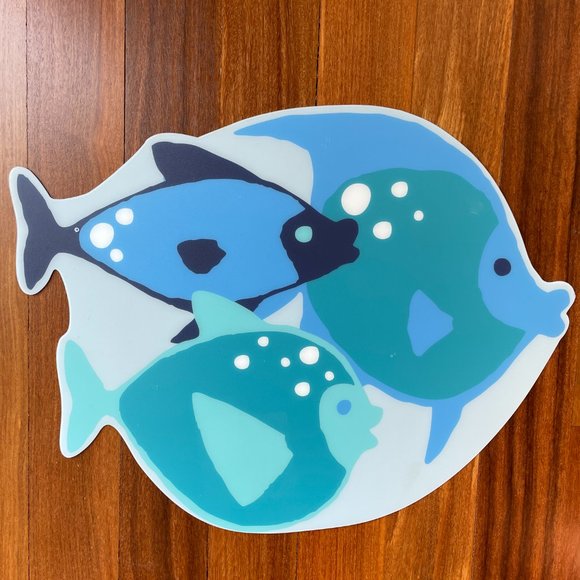 Six (6) Blue / Teal Fish Placemats - Picture 2 of 5